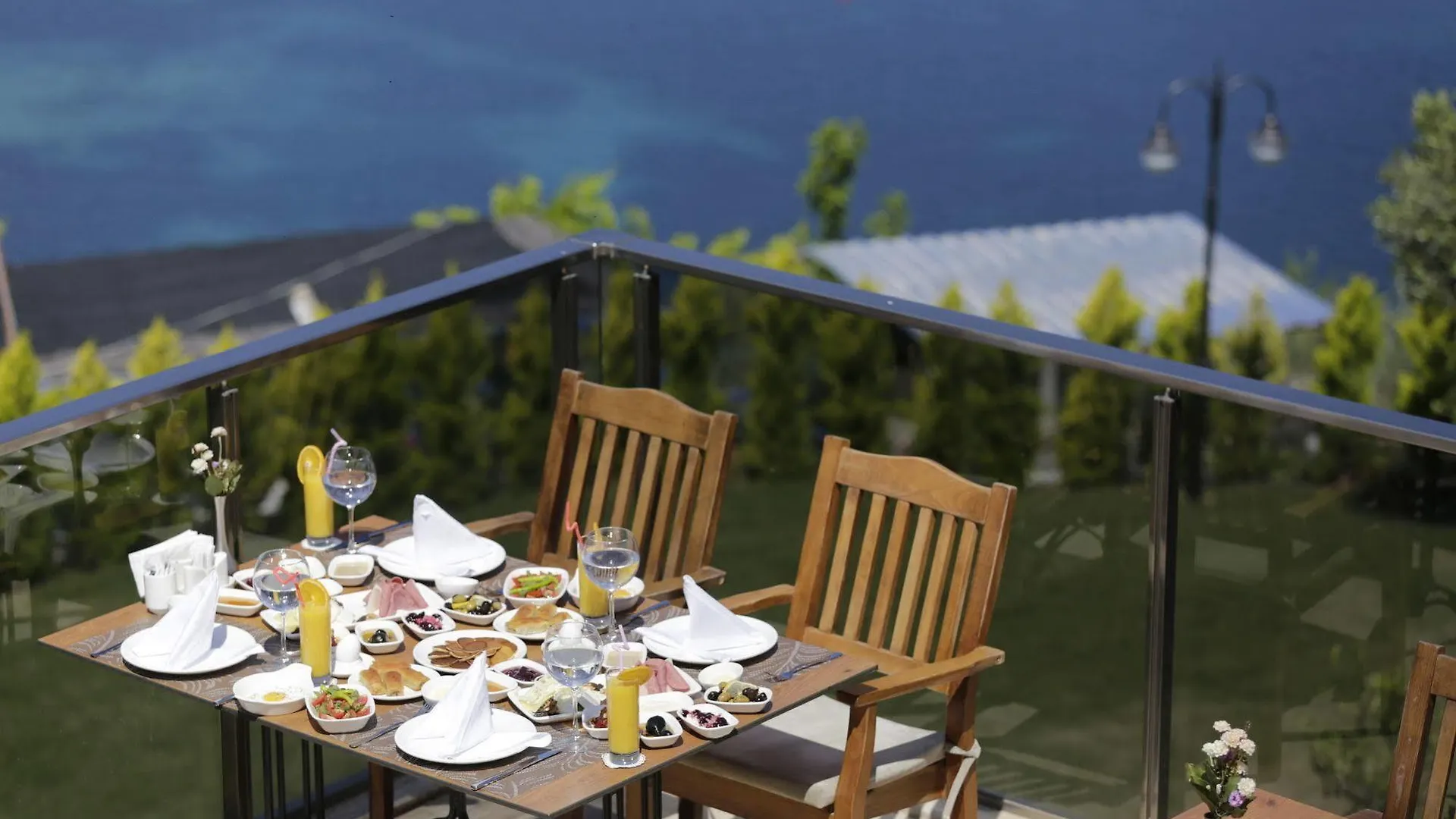 Palmera Hotel Kuşadası 3*,